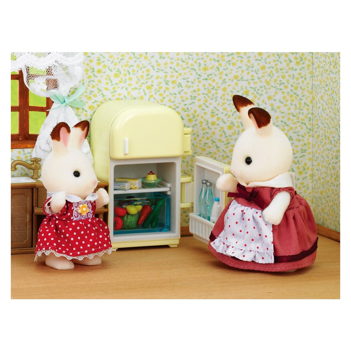 5014 Sylvanian Families, Çikolata Kulaklı Tavşan Anne ve Buzdolabı, +3 yaş