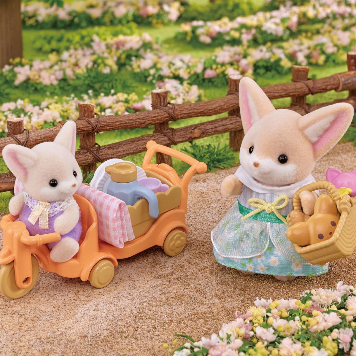 5698 Sylvanian Families Tilki Kız ve Bebekli Piknik Seti +3 yaş