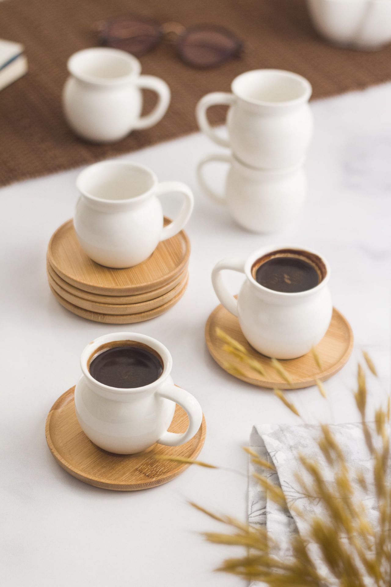 EW’s Kitchenware Bambu Tabaklı 6’lı Porselen Kahve Fincanı Seti