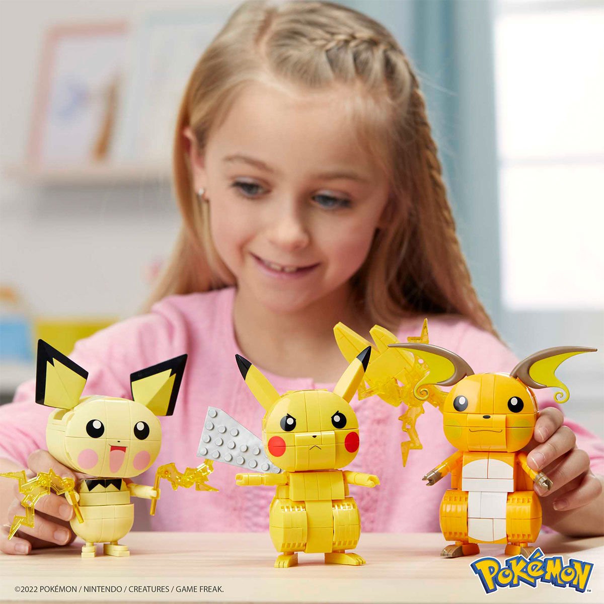 GYH06 MEGA™ Pokémon™ Pikachu Dönüşüm 3’lüsü 621 parça +7 yaş